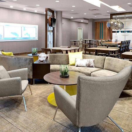 堪萨斯城莱内克萨/市中心春丘套房酒店 雷内克萨 外观 照片